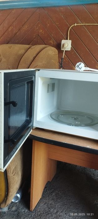 Продам Микроволновку Vitek