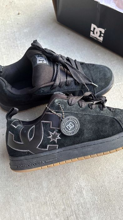 DC Shoes Court Graffik черни скейт обувки 43 номер нови