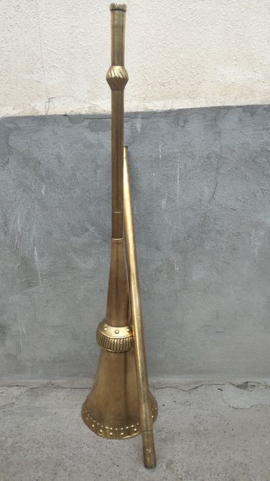 Карнай. Духавой инструмент.