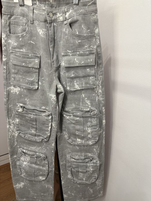 Дънки  в сиво с джобове спортно елегантни