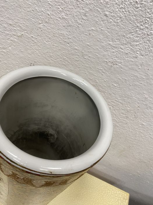 Голяма китайска ваза от порцелан