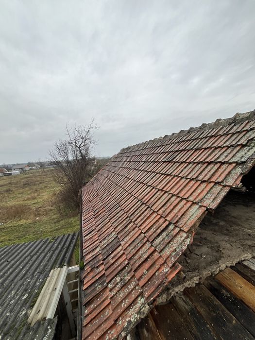 Țiglă de Vanzare ‼️