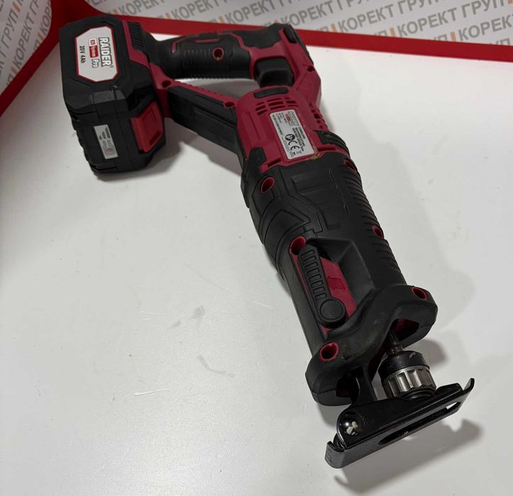 Акумулаторен саблевиден трион RAIDER RDP-SRS20