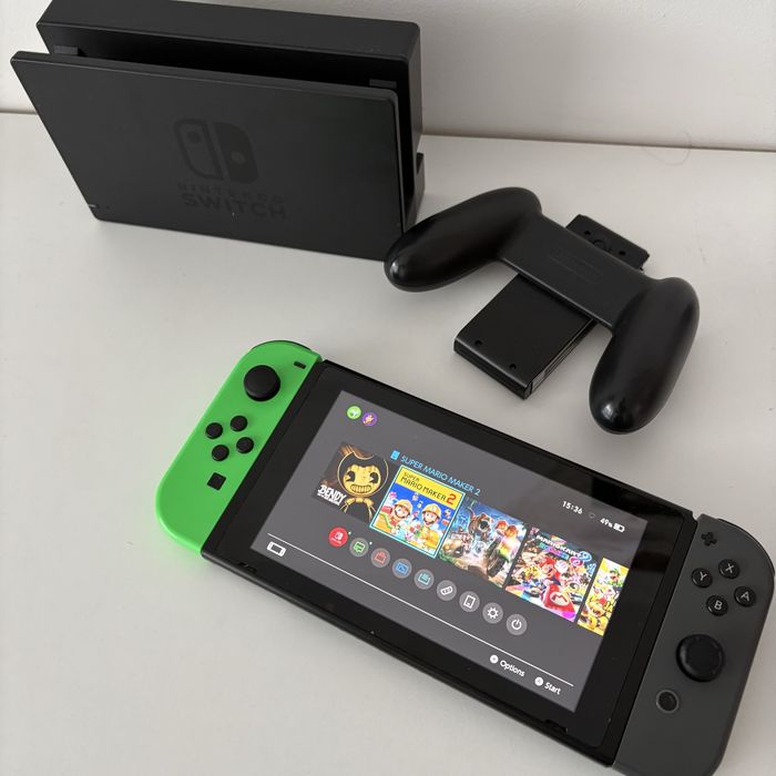Nintendo Switch V1 пълен комплект + 6 игри (Mario Kart)