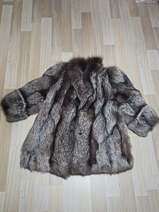 Haină din Blană Naturală de Vulpe Argintie (Silver Fox) – Stare Foarte Bună