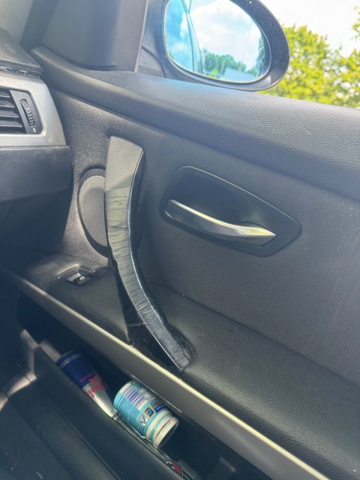 Продавам моето любимо бмв 320 D