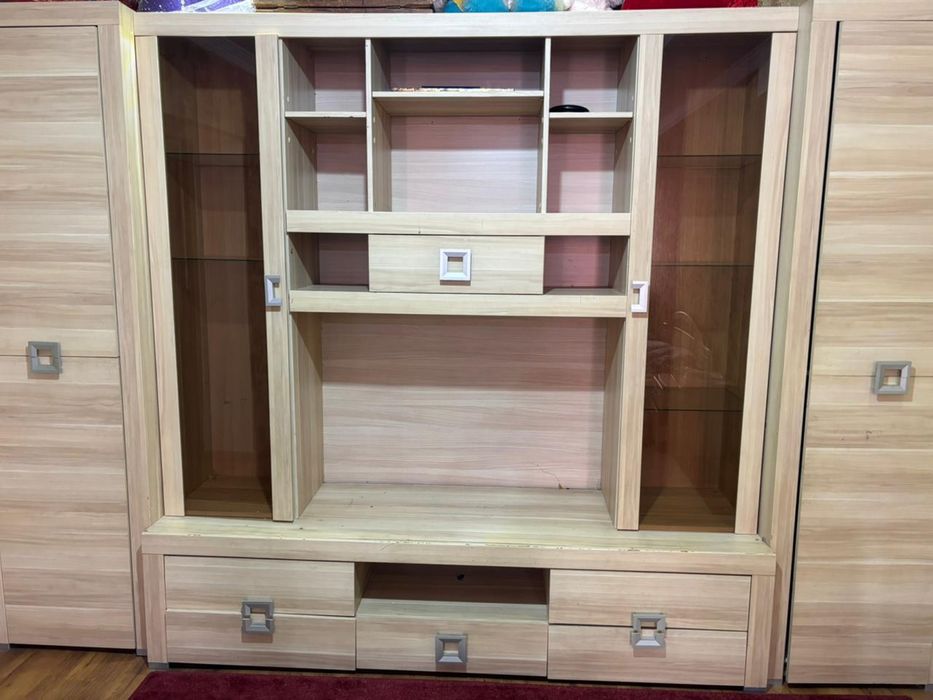 Стенка хорошем состояние