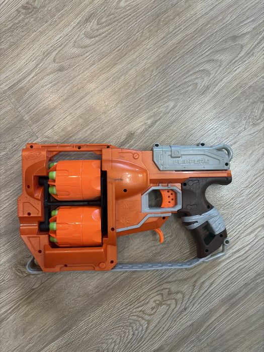 NERF Zombie Strike FlipFury — бластер-револьвер (б/у)