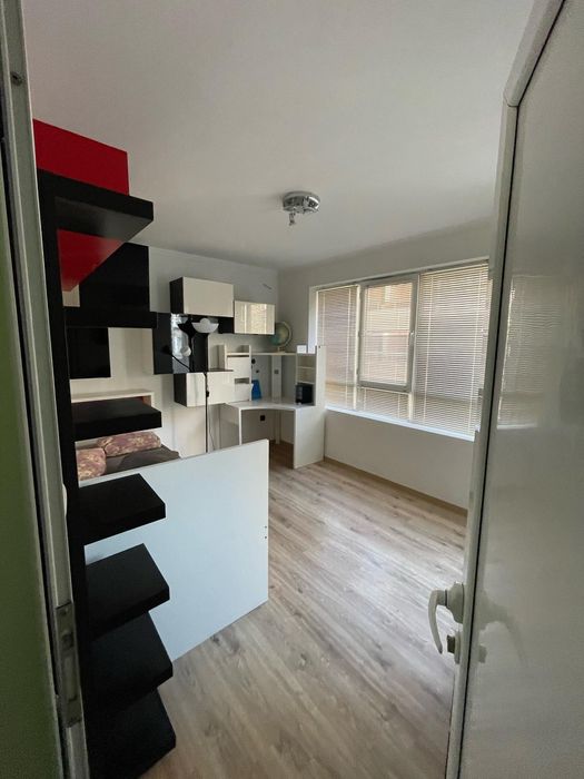 Ключ в офиса! Тристаен, под наем, ж.к Лазур с включено паркомясто