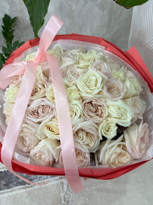 Цветы свежие розы