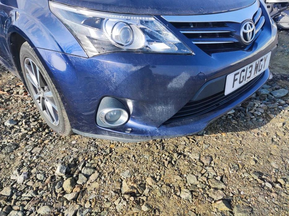 Предна броня за Toyota Avensis T27 Facelift /2011-2014 /