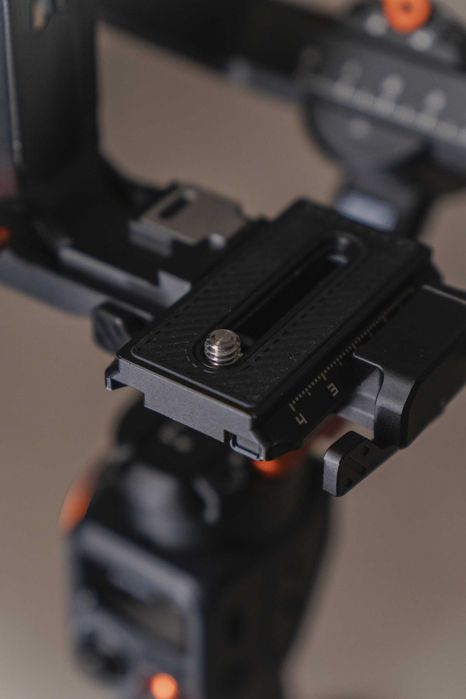 Hohem iSteady MT2 Gimbal / Гимбъл – за фотоапарати и смартфони