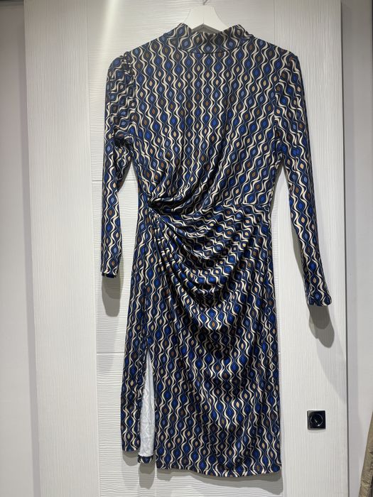 Ефектна рокля по тялото