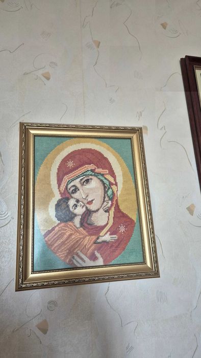 Гоблени пет  броя по договаряне
