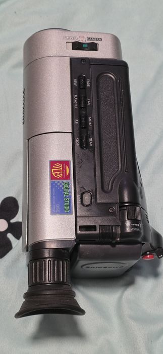 Camera video cu caseta 8mm Samsung VP-L300