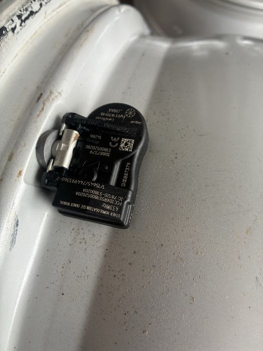 18 цола 5 х 108 мм Форд  Волво Пежо 3008, Ford ,  Volvo