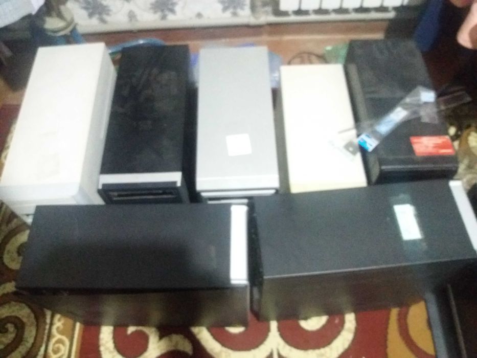 Продаются мониторы на запчасти