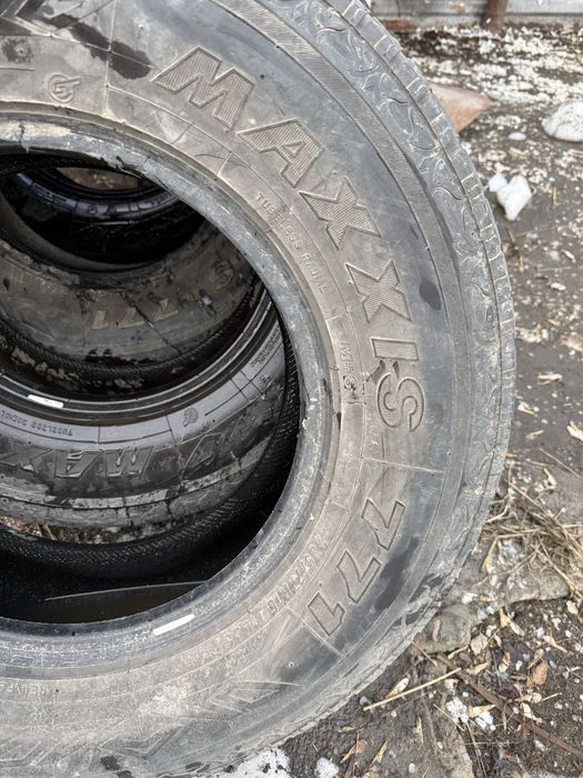 Продам шину 235/75/15