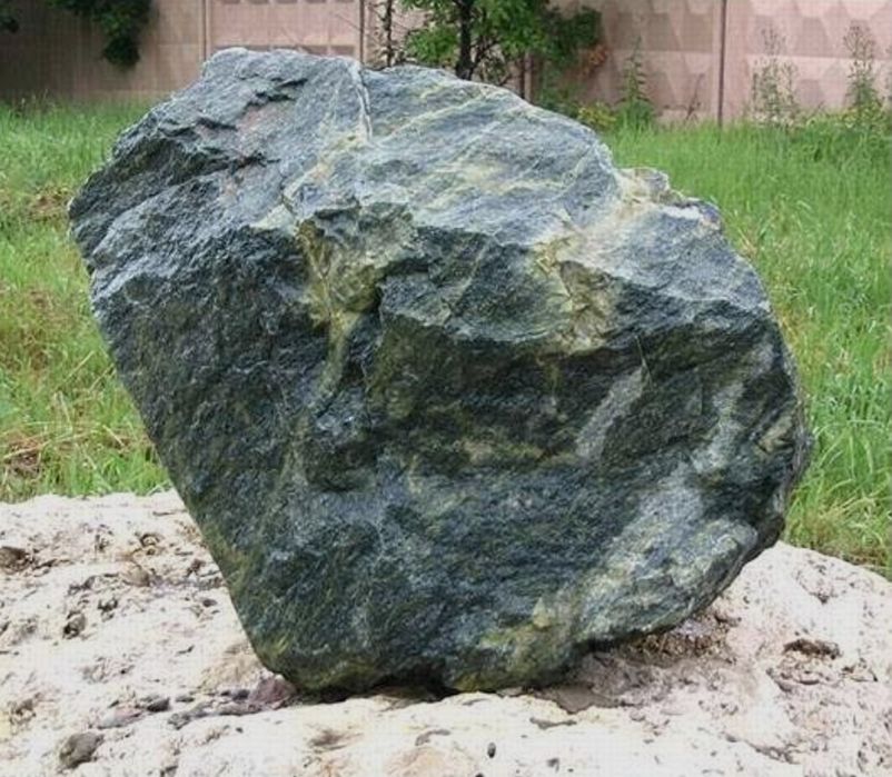 Камни природные  малахит