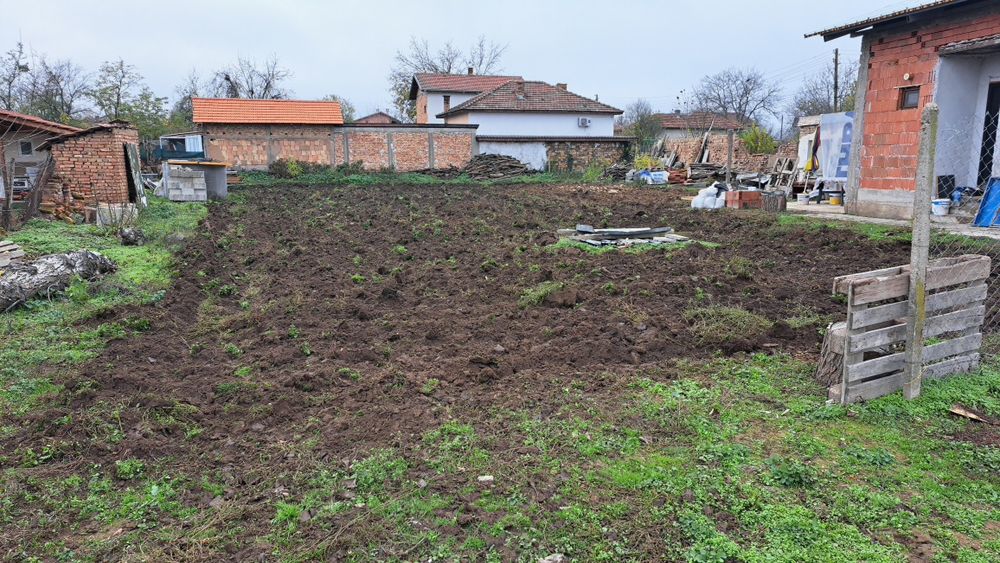 Оран и фрезоване с малък трактор