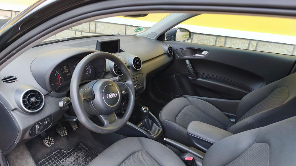 Audi A1,2011,Benzina,Euro 5,Navigație,Inc scaune,senz parcare,stare f buna