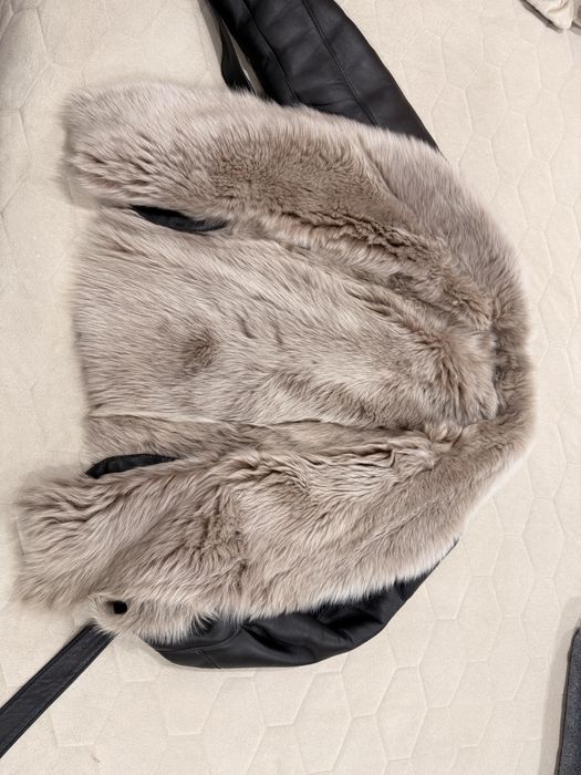 Продаю натуральную дубленку