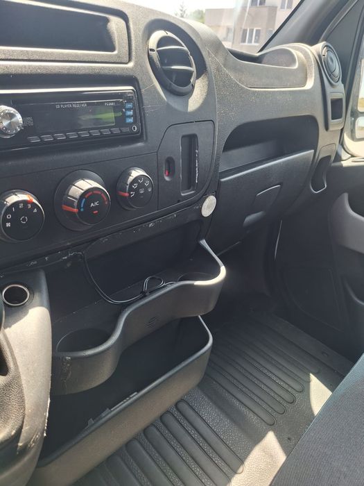 Vand Renault Master 10 paleti!