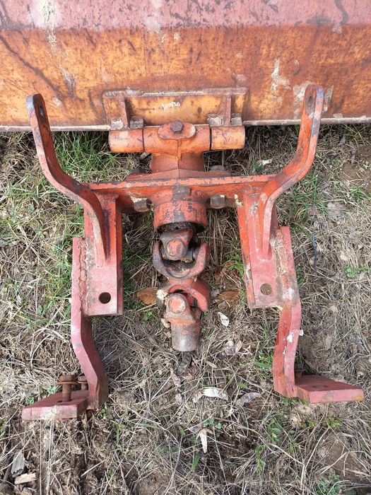 Навесна фреза за трактор