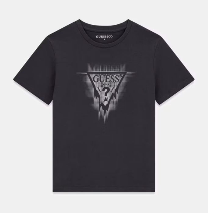 Оригинални тениски на Guess! 14год.