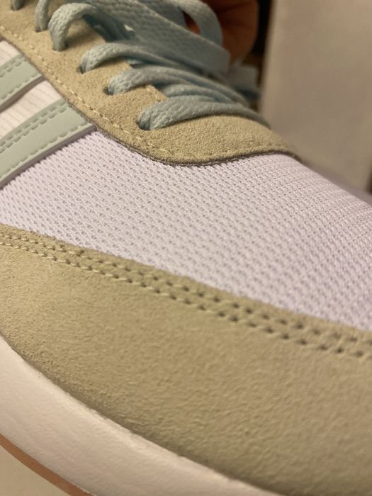 Кроссовки женские Адидас