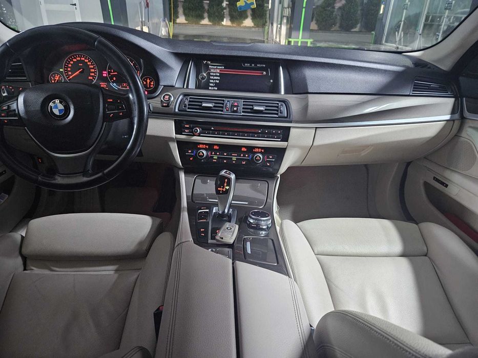Autoturism BMW F10 530d xDrive 2014