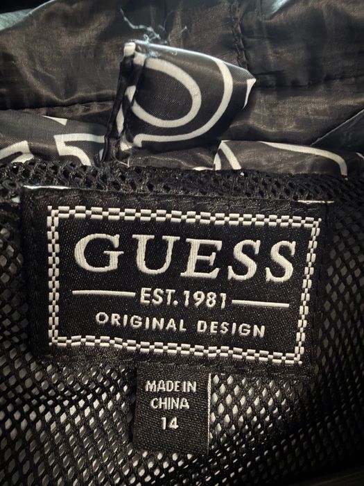 Детско яке Guess