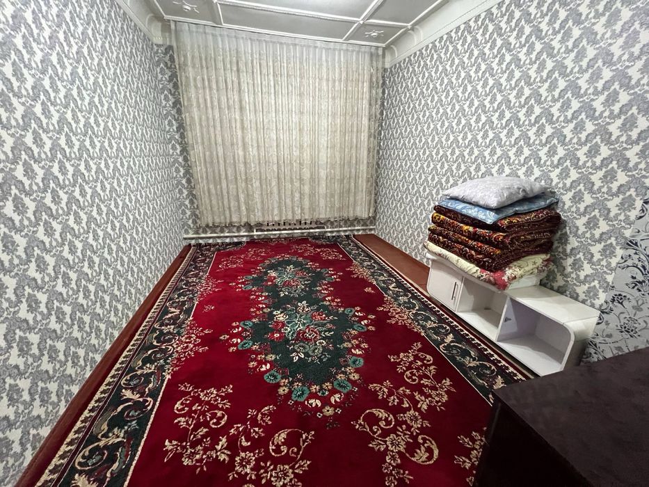 Kvartira iwlidigan/oqiydigan qizlaga/ Olmozor rayon/ medgorodok