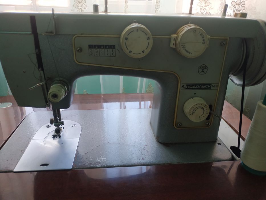 Padoliskiy tikuv mashinasi