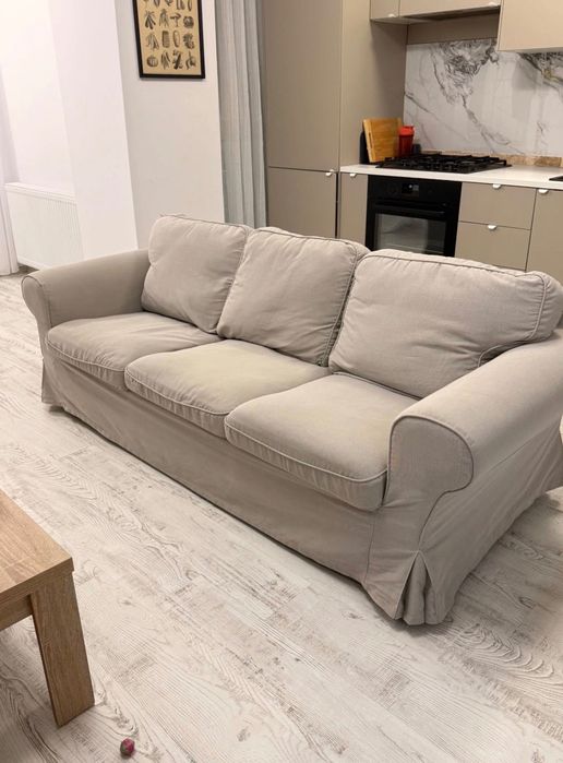 Canapea 3 locuri de living