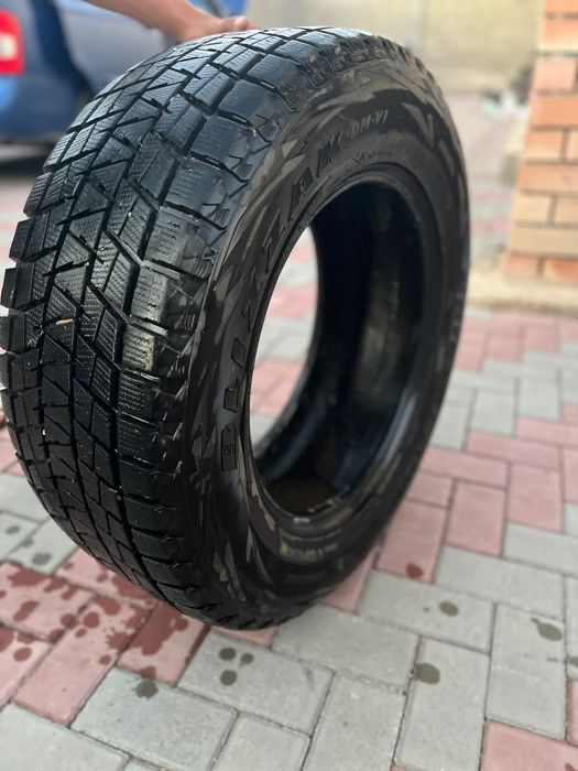 Покрышка авто в хорошом