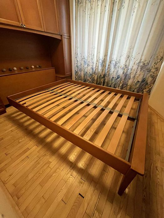 Легло от масивно дърво за матрак 140/190