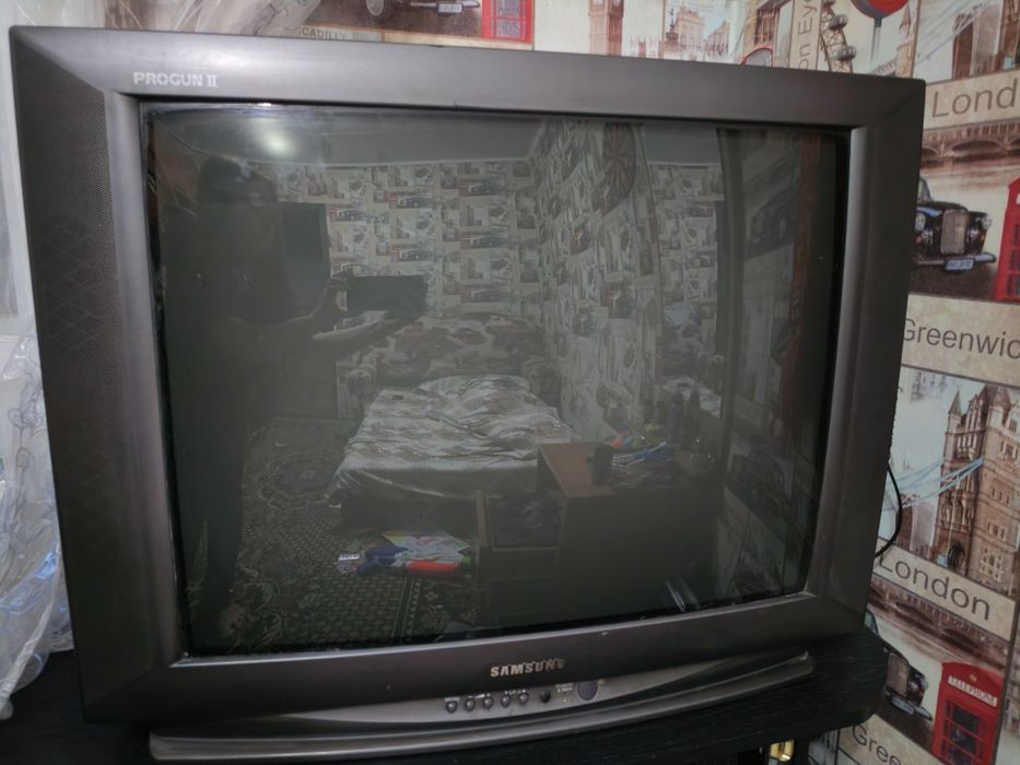 Продам телевизор