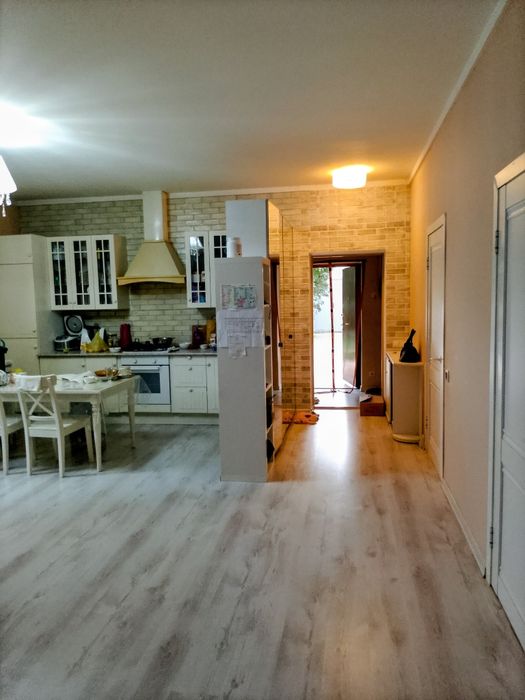 Продам 4 ком дом 96 м2. 2015 года в районе парка Кирова