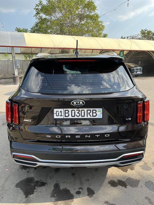 Kia Sorento sotiladi