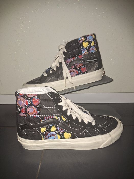Чисто нови кецове на Vans