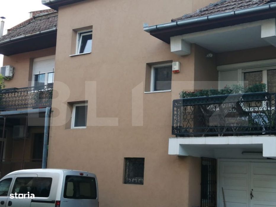 Casa de vanzare, 241.20 mp, zona Centrala