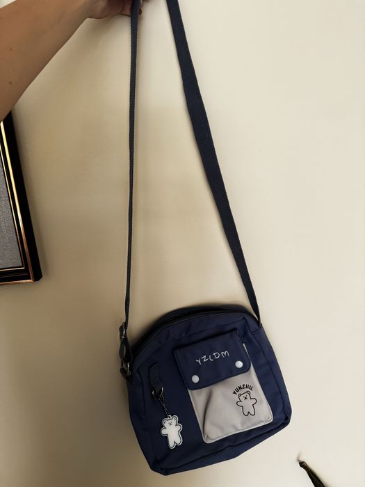 Чантичка с мече, синя