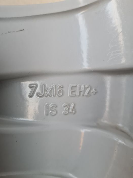 Оригинални джанти за BMW R16 5x120 ET34 7J