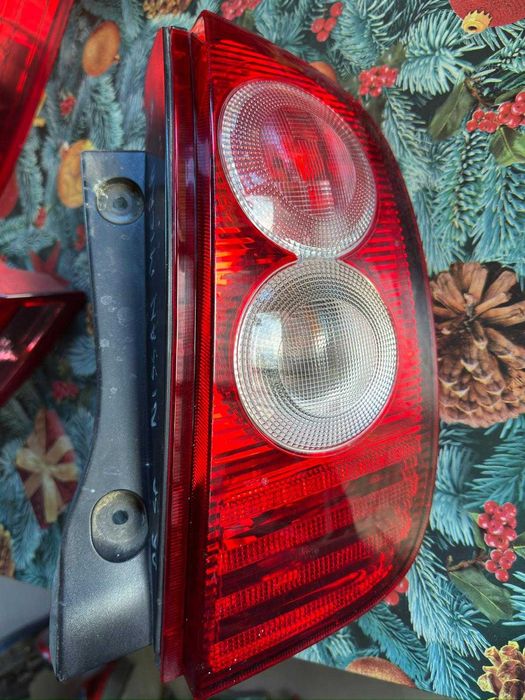 Vând stopuri / lămpi spate auto/tirile – mai multe modele