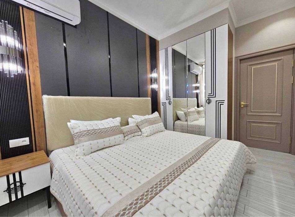 Метро Ойбек-Новостройка! Сдается новая 3-х комнатная в центре города!