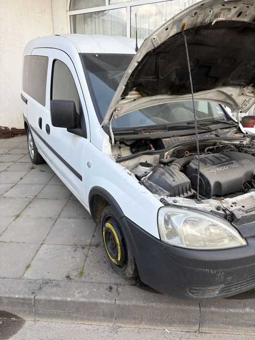 Opel Combo 1.3 75 К.С НА ЧАСТИ