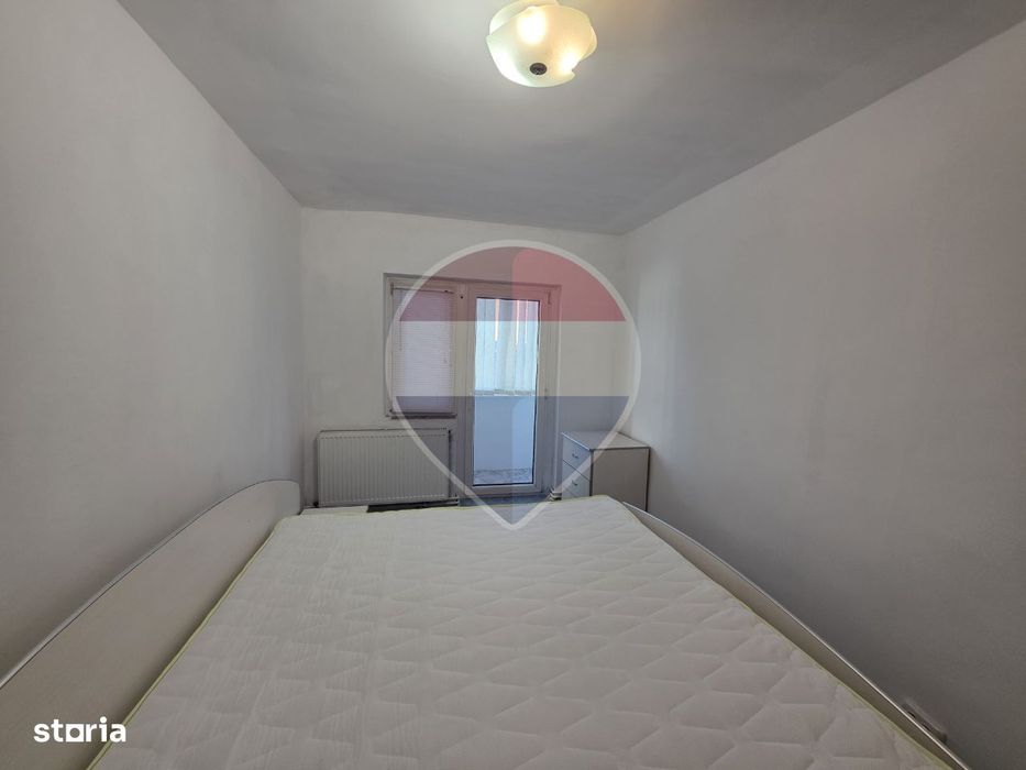 Apartament 4 camere decomandat etaj 2 centrala în zona Confectii