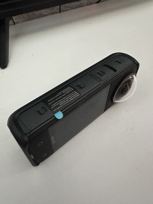 Insta 360 x4 - camera 360 cu stick invizibil