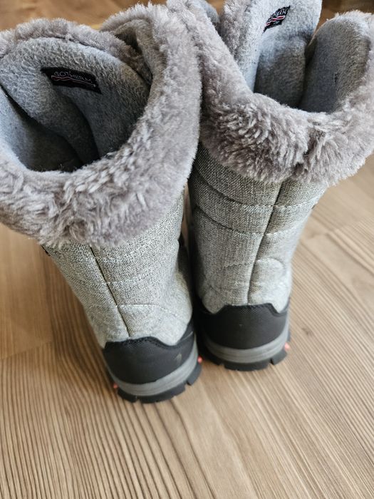 Детски апрески- размер 35.